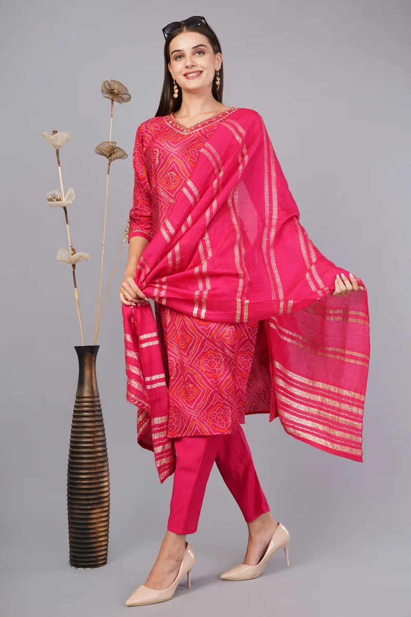 Vaidahi's Luxe Lace Look: Cotton Kurti Set with Embellished Neck & Dupatta