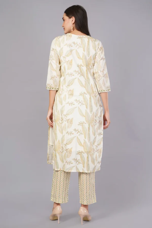 Vaidahi's Floral Fantasia: V-Neck Suit with Mirrorwork & Printed Dupatta